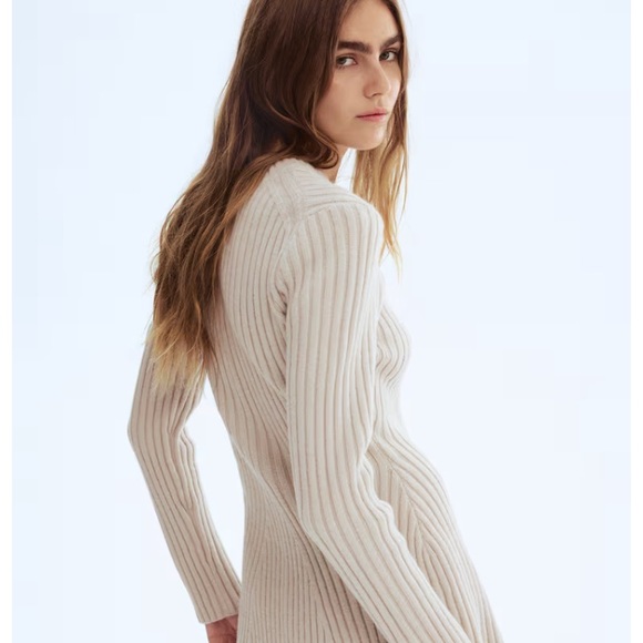 H&M Rib-Knit Dress - Picture 4 of 6